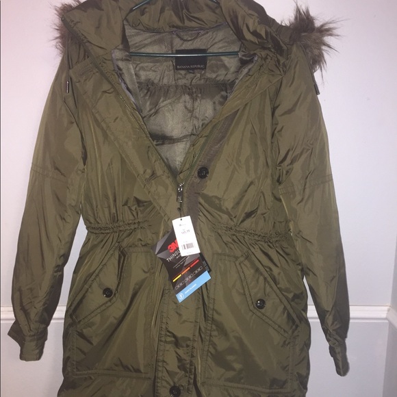 Long green banana republic nom feathered jacket. - Picture 3 of 6